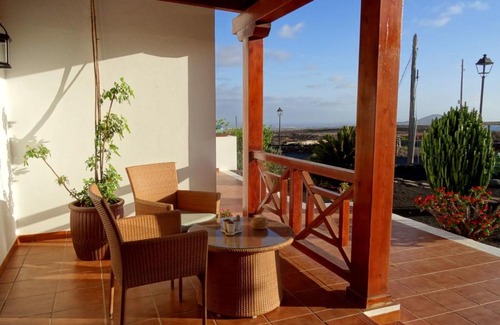 Teguise Villa | Villa El Mojón with private pool in Teguise