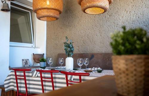 Poris de Abona Apartment | Villa El Olivo - first line with direct access to the beach