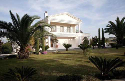 Thermaikos Villa | Villa Elena Perea Thessaloniki