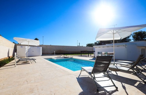 Galugnano Villa | Villa Eli - Hostproperty