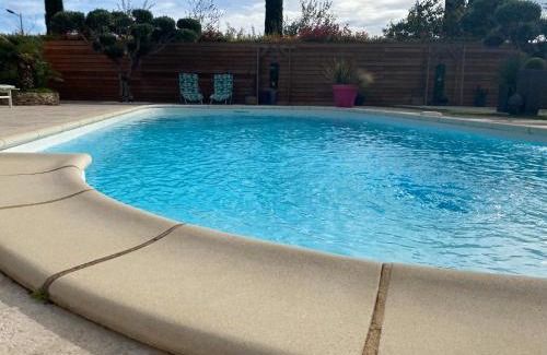 Cabrieres Villa | Villa en bordure de Garrigue