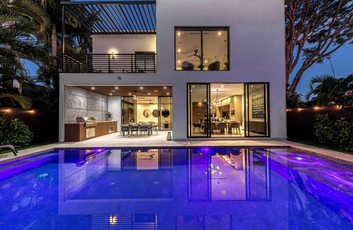 Victoria Park House | Villa Enclave- Brand New Luxe Las Olas Beach Villa