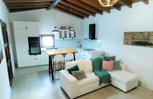 San Bartolome de Tirajana Villa | Villa Aura, a beautiful home located in a natural setting