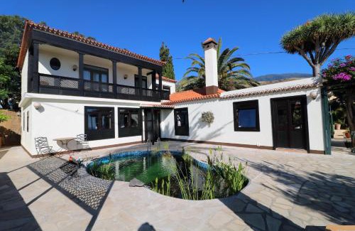 Brena Baja Villa | Villa Escondida