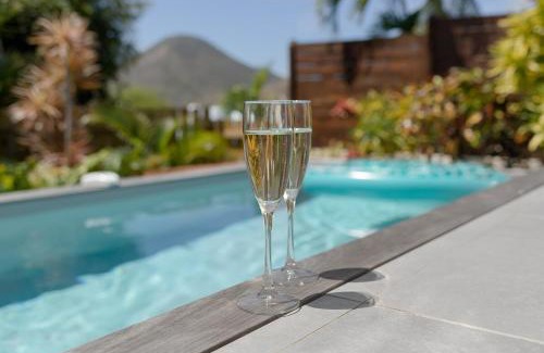Cul de Sac House | Villa Essentielle, cozy vacation home 3 bedrooms and pool!