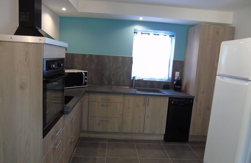 Meze House | Villa F4 85m2 for 6 people 150m from the port and the beach