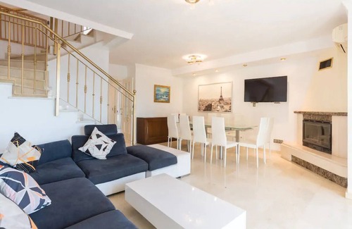 Benalmadena Costa Ski Chalet | Villa facing the sea | Benalmadena | Swimming pool