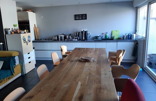 Andrezieux-Boutheon House | Villa Familiale9 Personnes Piscine Jeux Enfants , de Beaux Extérieurs