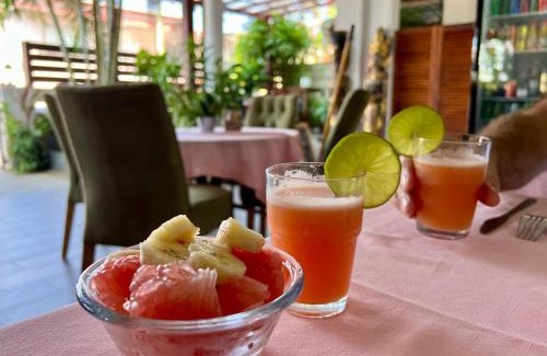 Noord Hotel | Villa Famiri Boutique hotel