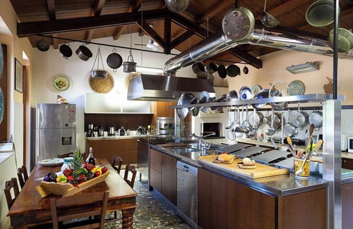 Scicli Villa | Villa Farli - Ten Bedroom Villa, Sleeps 20