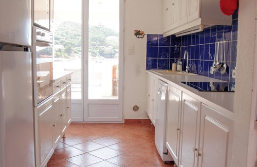 Isolella Villa | Villa feet in water