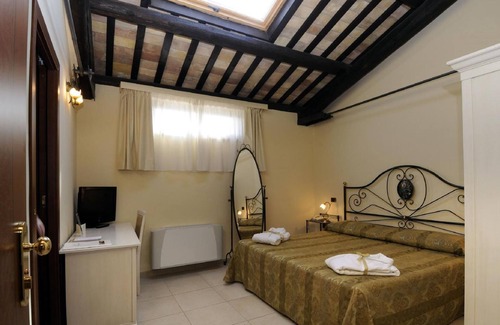 Cologna Spiaggia Hotel | Villa Fiorita