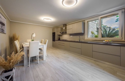 Querceta Villa | Villa Fiumetto by MMega