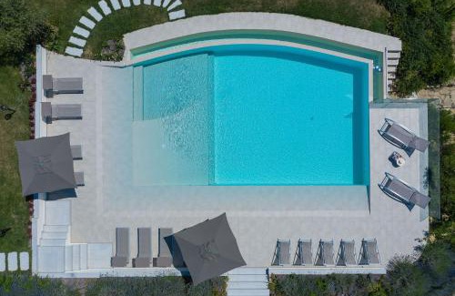 Centofinestre Villa | Villa Flavia