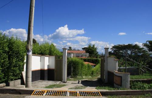 Armenia House | Villa Flor Blanca el Eden
