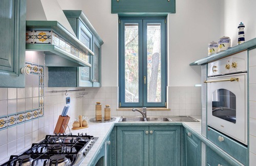 Marina del Cantone Villa | Villa Flory-Via Amerigo Vespucci-Nerano