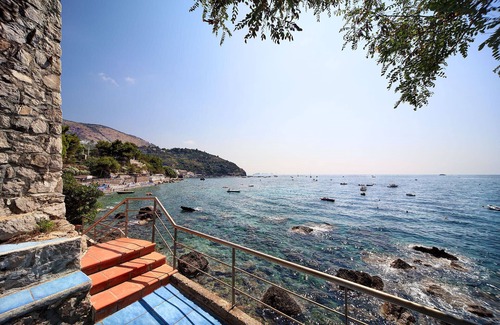 Marina del Cantone Villa | Villa Flory-Via Amerigo Vespucci-Nerano
