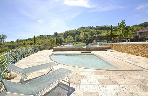 San Macario In Monte House | Villa Fontanile D: An elegant and welcoming apartment that is part of a small villa surrounded by the greenery, with Free WI-FI.