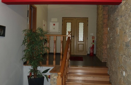 Areias House | Villa for up to 18 people with swimming pool 10 minutes from the blue lake