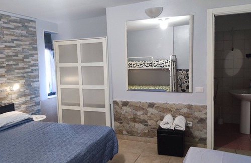 Torre Annunziata Bed & Breakfast | Villa Franca great food and hospitality 300 mt to Pompeii main entrance