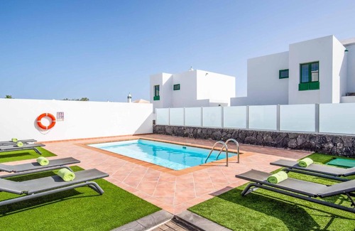 Playa Blanca Villa | Villa Fula