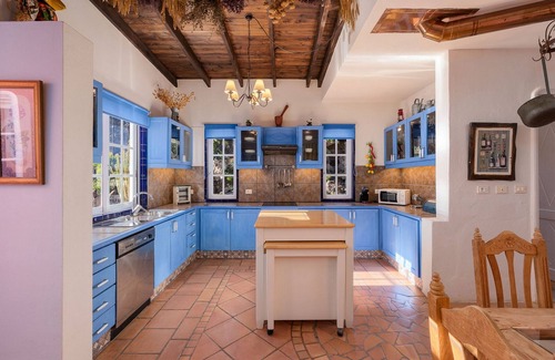 Granadilla de Abona Villa | Villa Granjo Delite | 4 Bedrooms | Heated Pool | Sauna | Private Gym | Professional Poker Table | Mountain & Sea Views | Charco del Pino | Tenerife