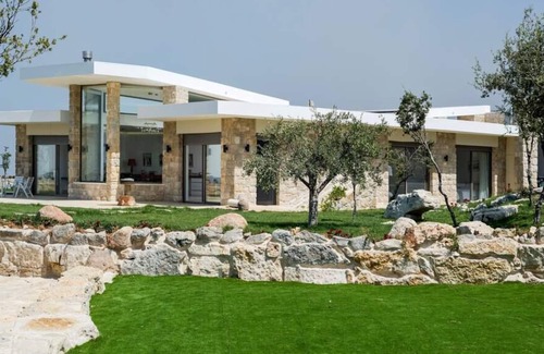 Kfardebian House | Villa GALLI - Stunning Space in Annaya