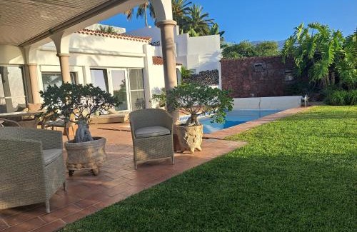 Santa Ursula Villa | Villa Gecko