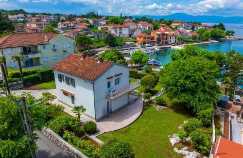 Vantacici Villa | Villa Gisela