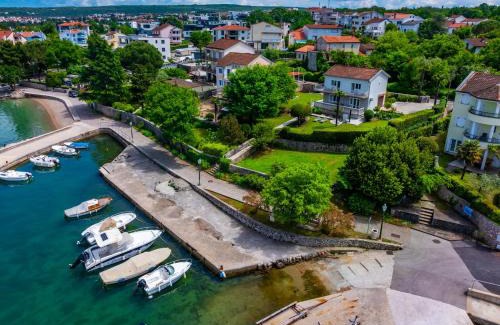 Vantacici Villa | Villa Gisela