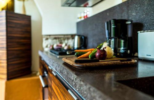 Gardone Riviera House | Villa Glicine