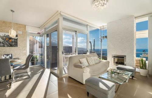 Santa Ursula Villa | Villa Golden Horizon con Piscina Privada Climatizada