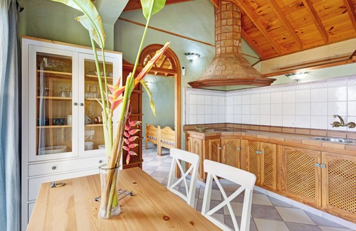 Tijarafe Villa | Villa 'Gorgonia' with Sea View, Private Garden and Wi-Fi