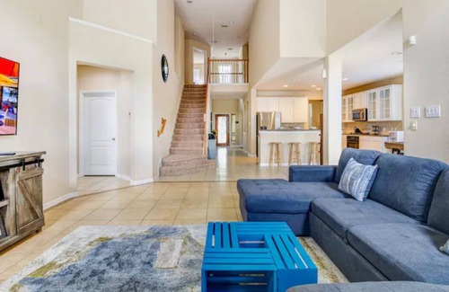 Klein House | Villa Grande with Climatized Pool, SPA, Yoga Room/Playroom, BBQ, Fast WI-FI