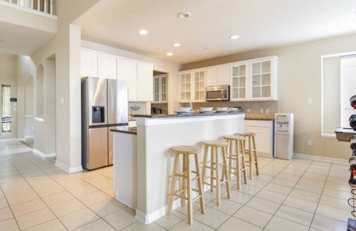 Klein House | Villa Grande with Climatized Pool, SPA, Yoga Room/Playroom, BBQ, Fast WI-FI