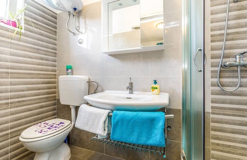 Cerovlje Villa | Villa Grimaldi - Three Bedroom Villa, Sleeps 7