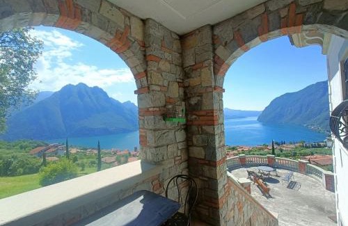 Solto Collina Cabin | Villa Hélène