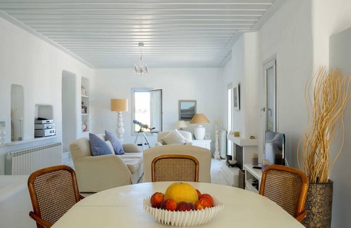 Paraga House | Villa High Agrari