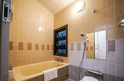 Hakone House | Villa Hot Spring LakeMt Fuji View / Ashigarashimo District Kanagawa