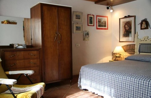 Il Castagno Villa | VILLA "IL CASOLARE" POOL FRONT VILLA WITH 3 BEDROOMS AND 2 BATHROOMS