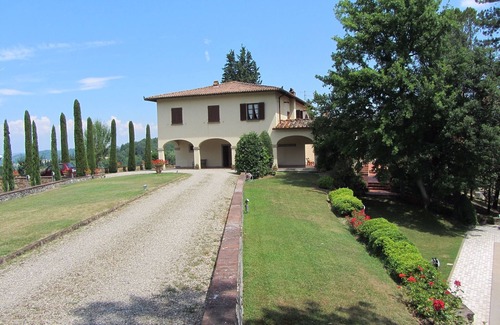 Sambuca Villa | Villa Il Poggiolino Chianti Tavarnelle Florence