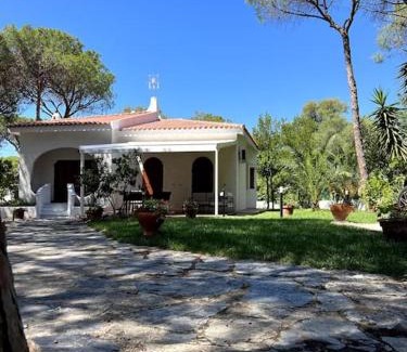 Santa Margherita di Pula House | Villa immersa nel verde a 150mt dal mare adiacente al Forte Village Resort