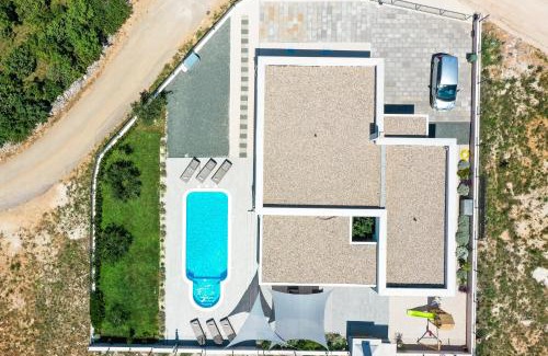Rovanjska Villa | Villa Immortelle with pool and sea view