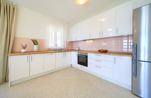 Martinscica Villa | Villa in Cres with Sea Views & Pool