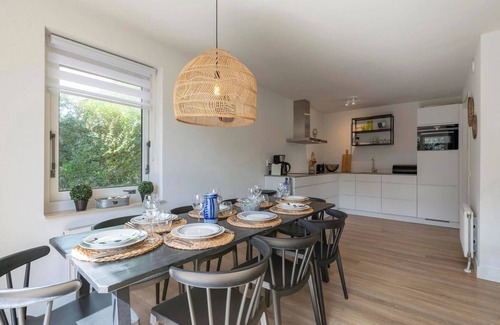 Julianadorp aan zee Villa | Villa in Julianadorp near the Beach
