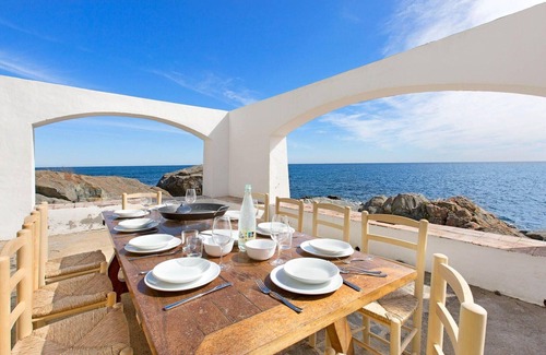 Calella de Palafrugell Villa | Villa in Llafranc on Sandy Beach