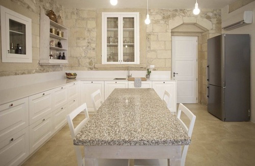 Martano Villa | Villa in Martano with 5 bedrooms sleeps 10