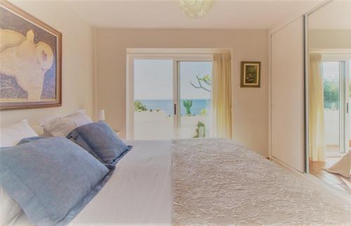 Los Realejos Villa | Villa in protected space in front of the sea