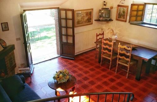 Castelnuovo di Val di Cecina House | Villa in Sasso Pisano wuith garden