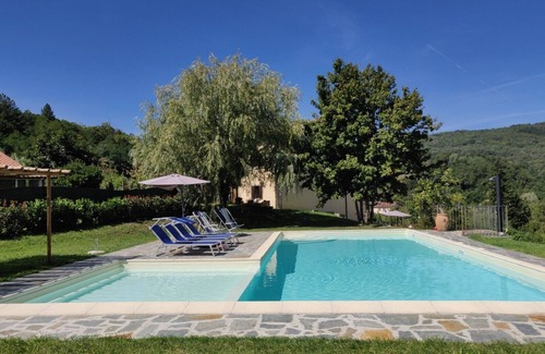 Villa Collemandina Villa | Villa in Tuscany with salt water private pool, complimentary wine, stunning view